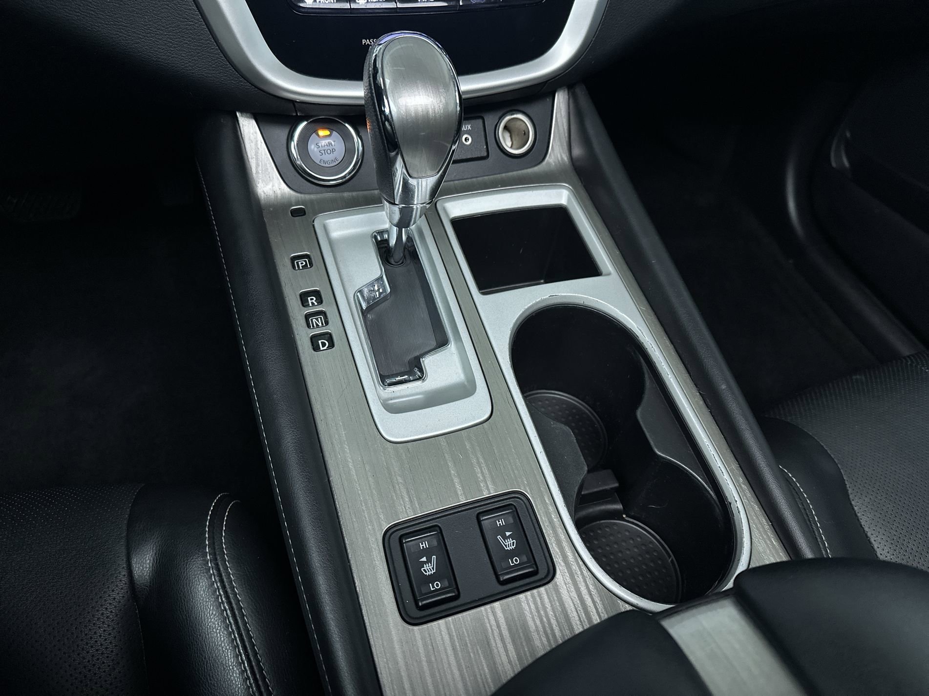 Used 2018 Gun Metallic Nissan SL image 22
