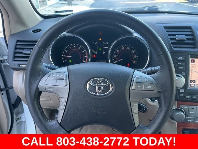 Used 2010 White Toyota Limited image 20