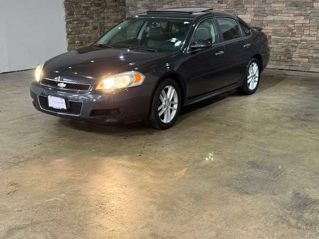 Used 2015 Ashen Gray Metallic Chevrolet LTZ image 5