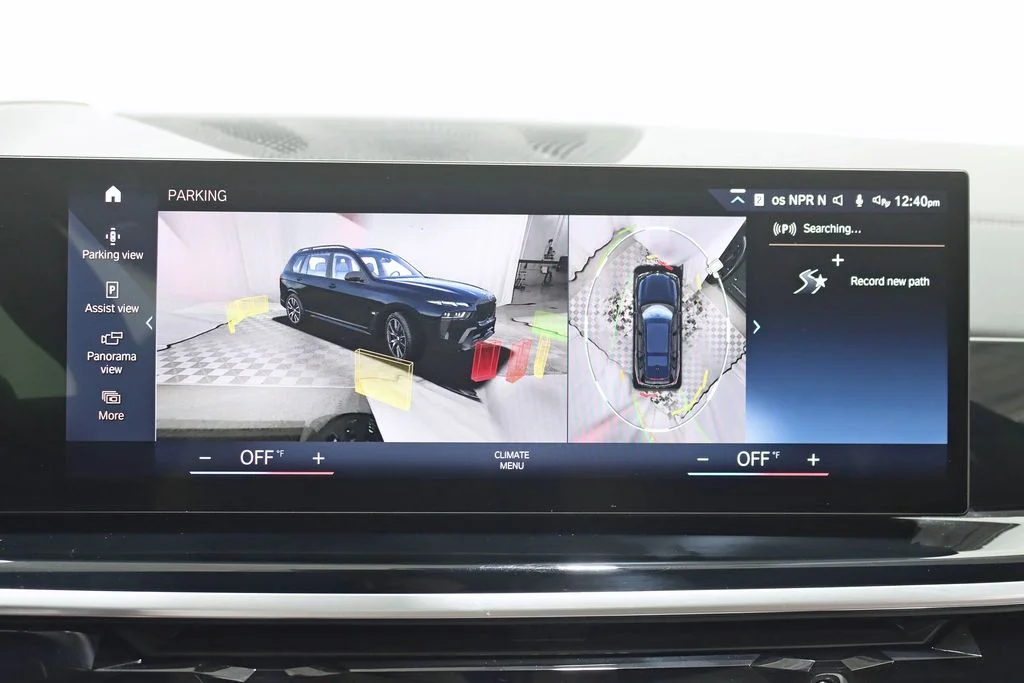 2023 BMW X7 M60i