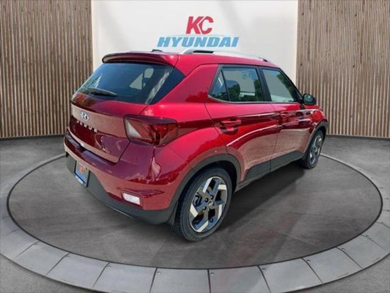 Used 2025 Ultimate Red Hyundai Limited image 5