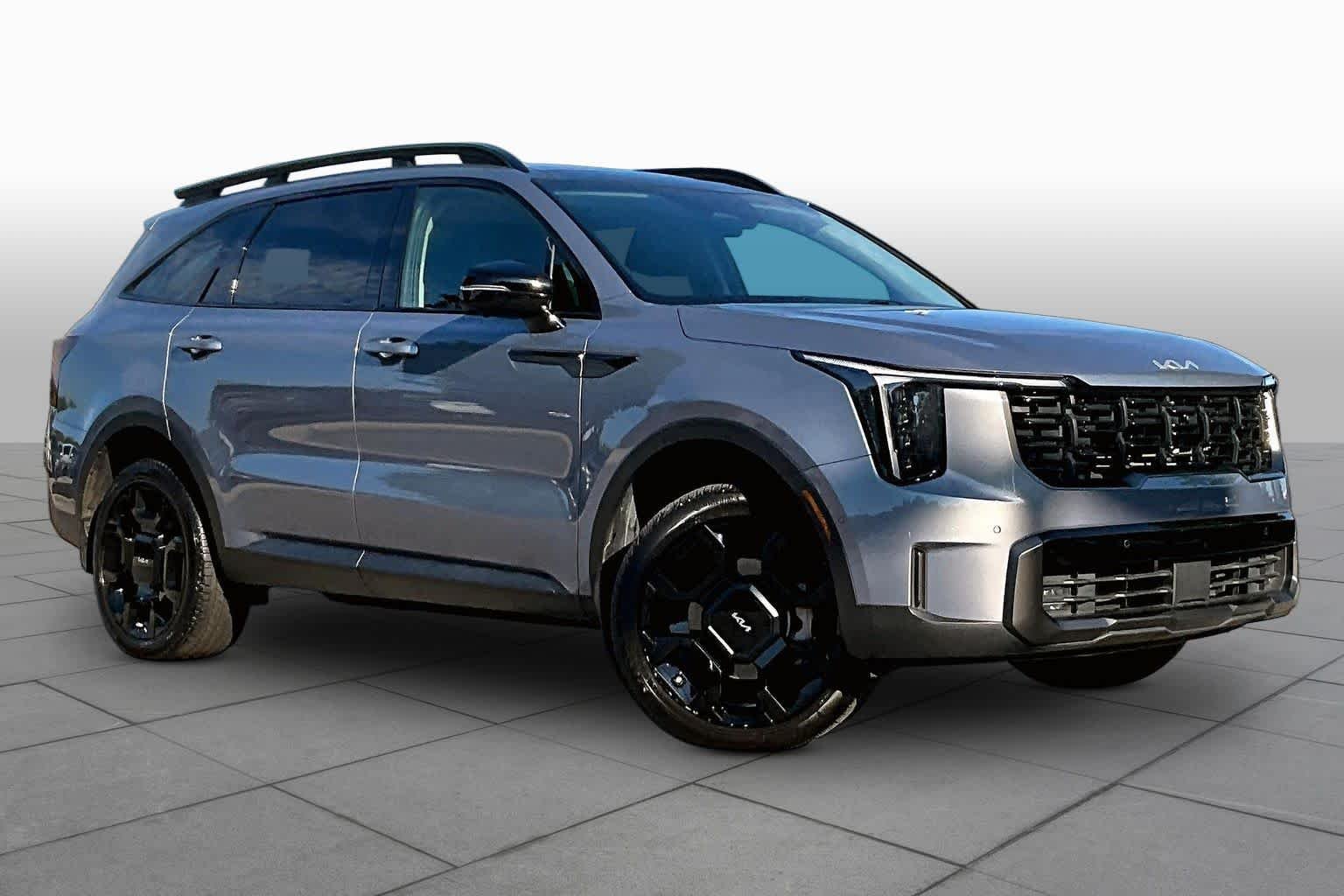 Used 2024 Everlasting Silver Kia X-Line SX image 2