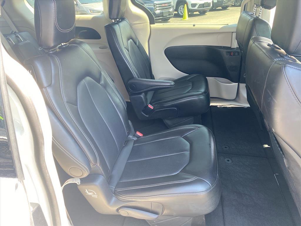 Used 2024 Bright White Clearcoat Chrysler Touring L image 23