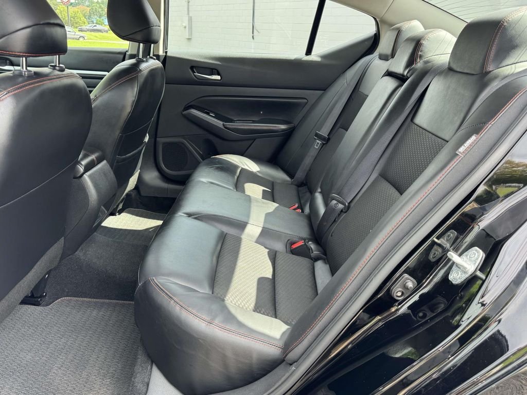 Used 2024 Black Nissan 2.5 SR image 17