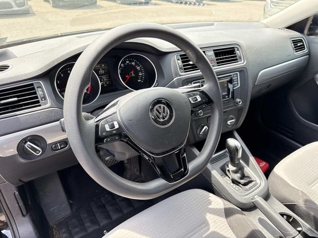 3VW2B7AJ4HM227054