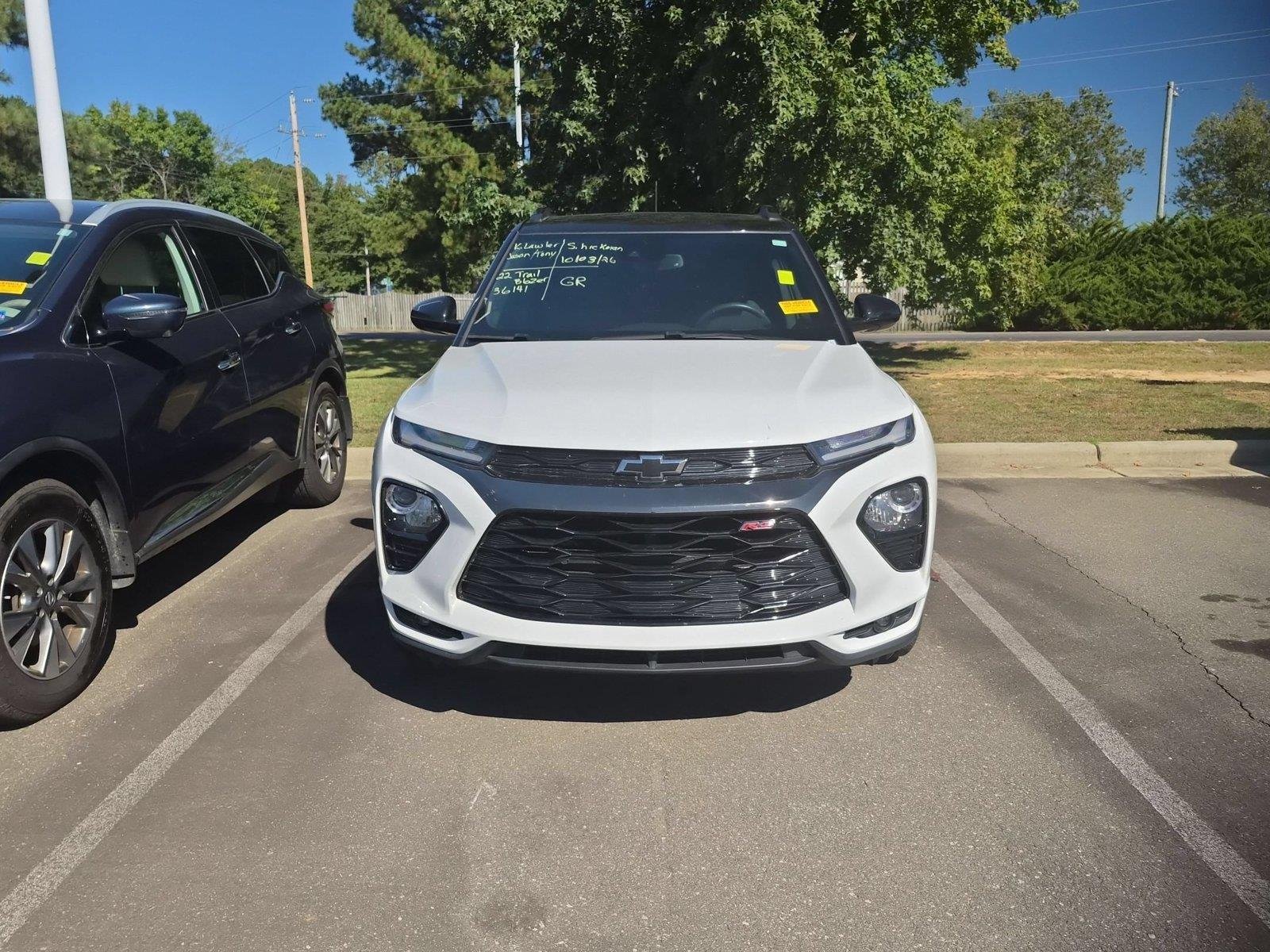 Used 2022 Summit White Chevrolet RS image 3