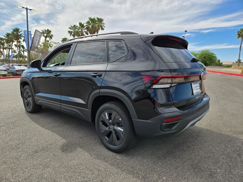 New 2026 Black Volkswagen 1.5T S image 3