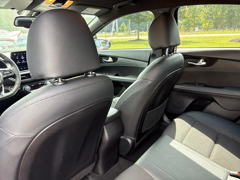 Certified Used 2023 Red Kia GT-Line image 27