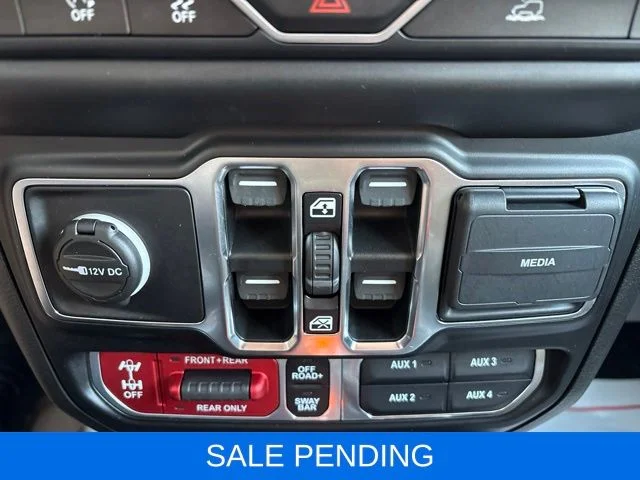 Certified Used 2021 Snazzberry Pearlcoat Jeep Rubicon image 18