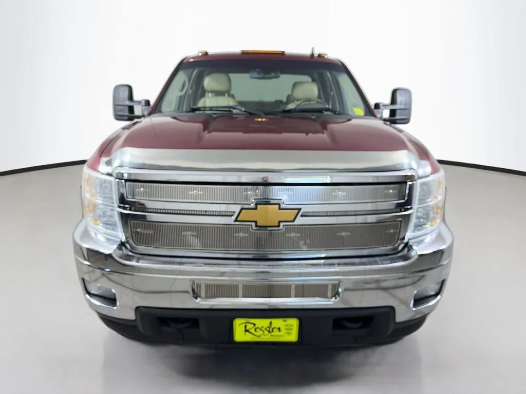 Used 2013 DEEP RUBY METALLIC Chevrolet SRW LTZ image 2