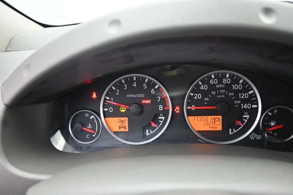 Used 2012 Black Nissan SL image 17