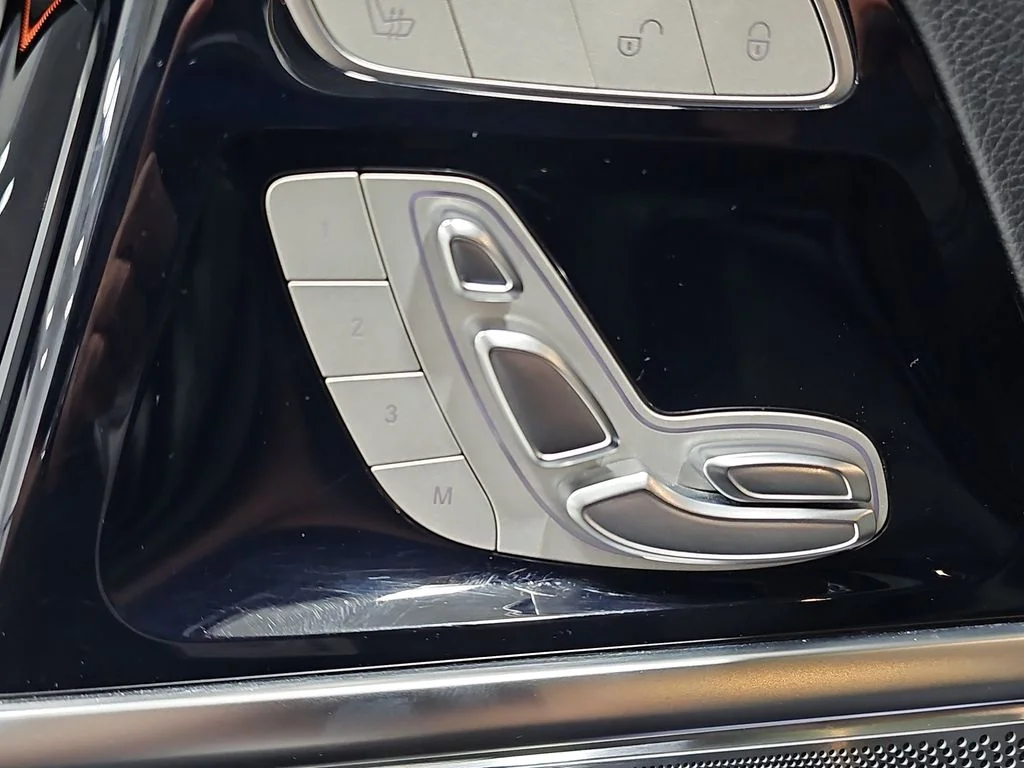 Used 2019 Black Mercedes-Benz G 550 image 31