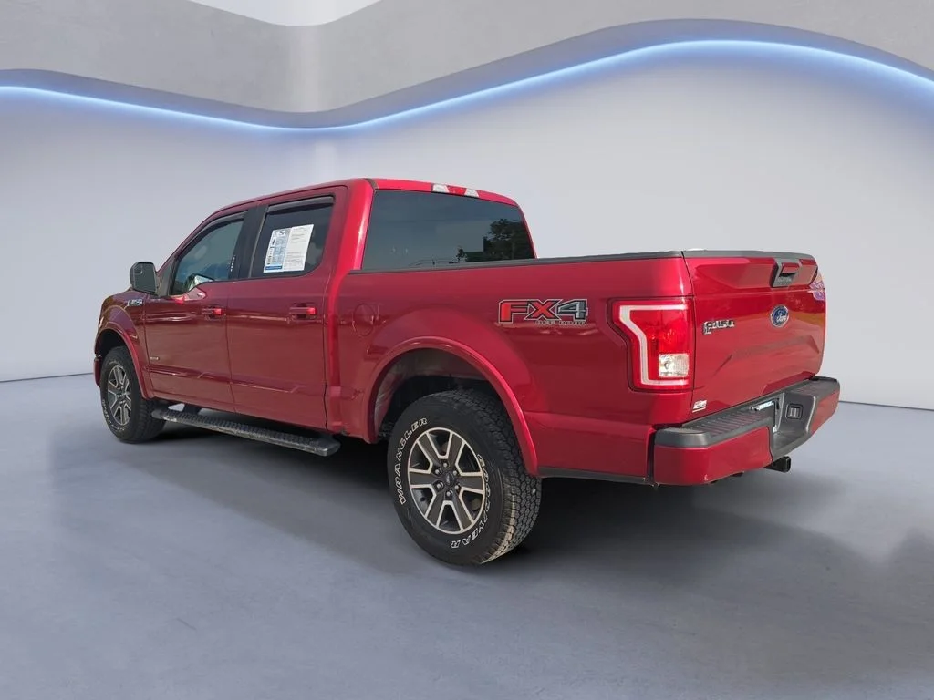 Used 2016 Ruby Red Metallic Tinted Clearcoat Ford XLT image 3