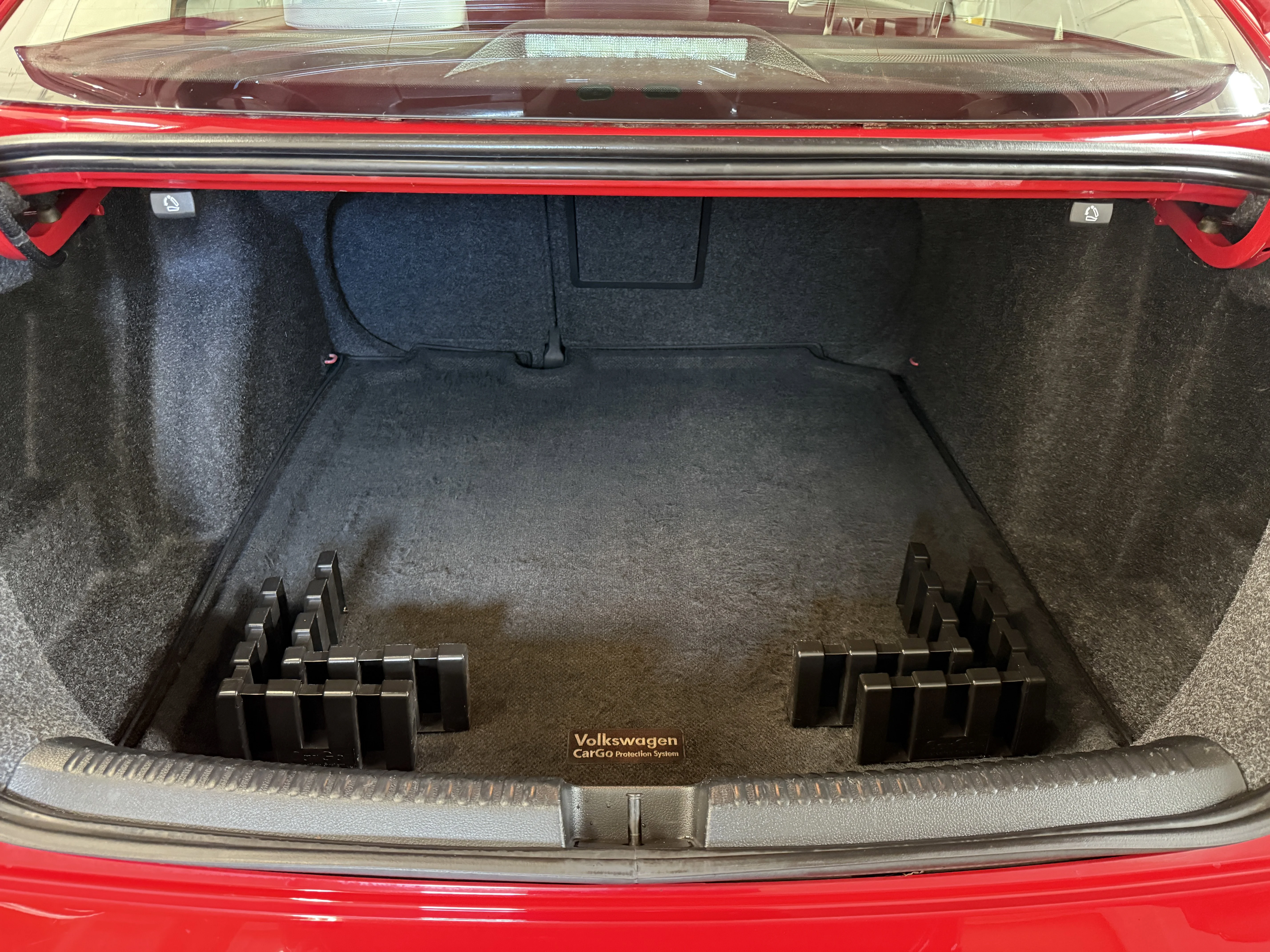 Used 2016 Tornado Red Volkswagen 1.8T Sport image 8