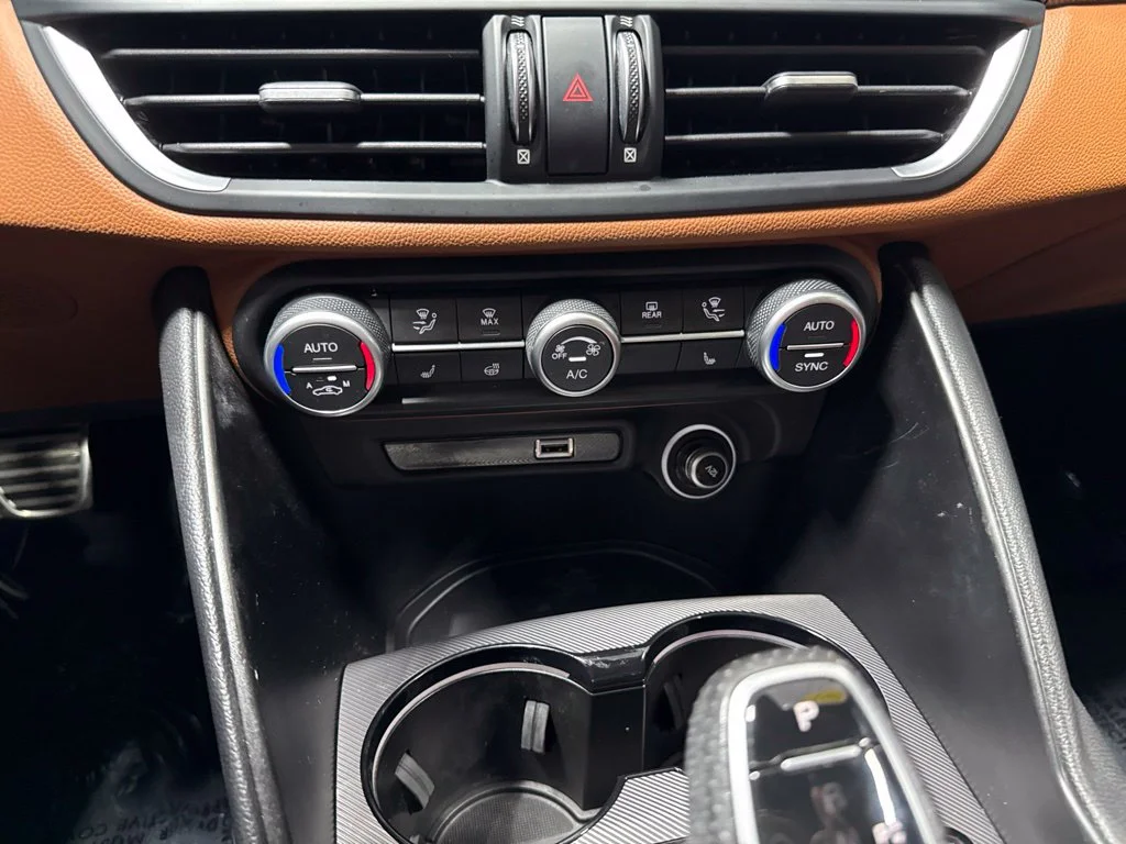 Used 2021 Red Alfa Romeo Ti Sport image 26