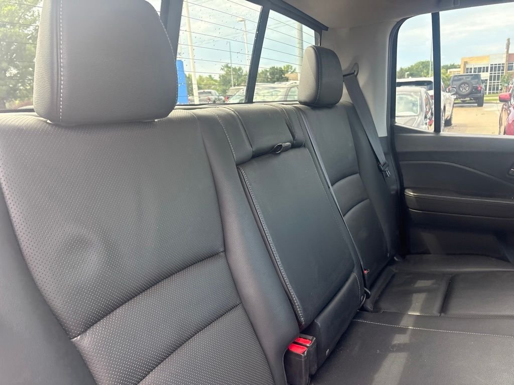 Used 2019 Black Honda RTL-T image 33