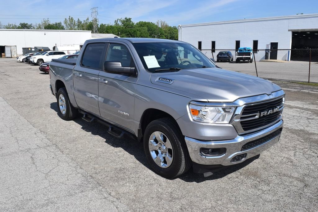 2021 RAM 1500 Big Horn/Lone Star 4x4 Crew Cab 5'7's photo