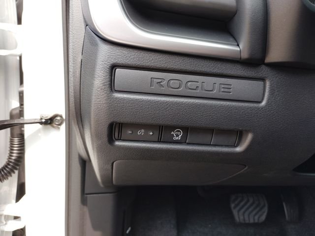 Used 2026 White Nissan S image 14