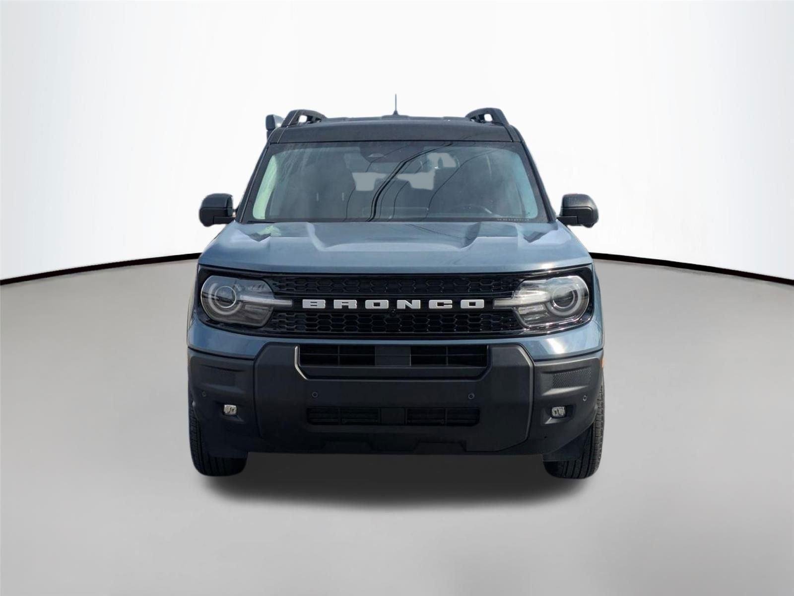 New 2025 Azure Gray Metallic Tri-Coat Ford Outer Banks® image 3