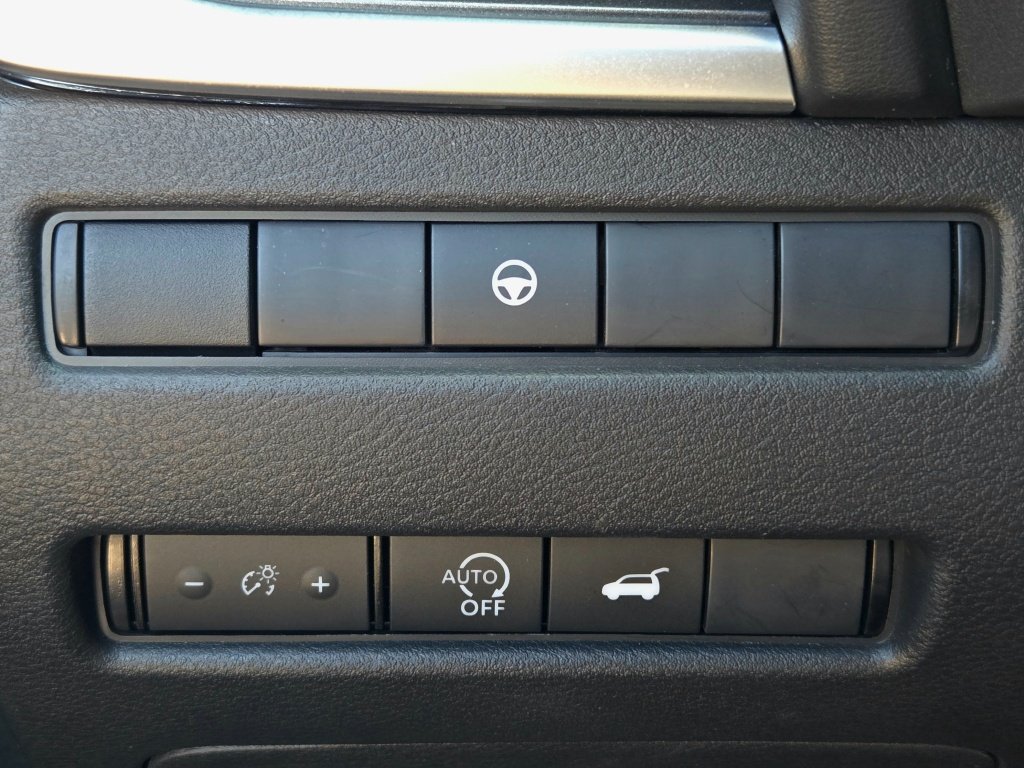 Certified Used 2025 Blue Nissan SV image 29