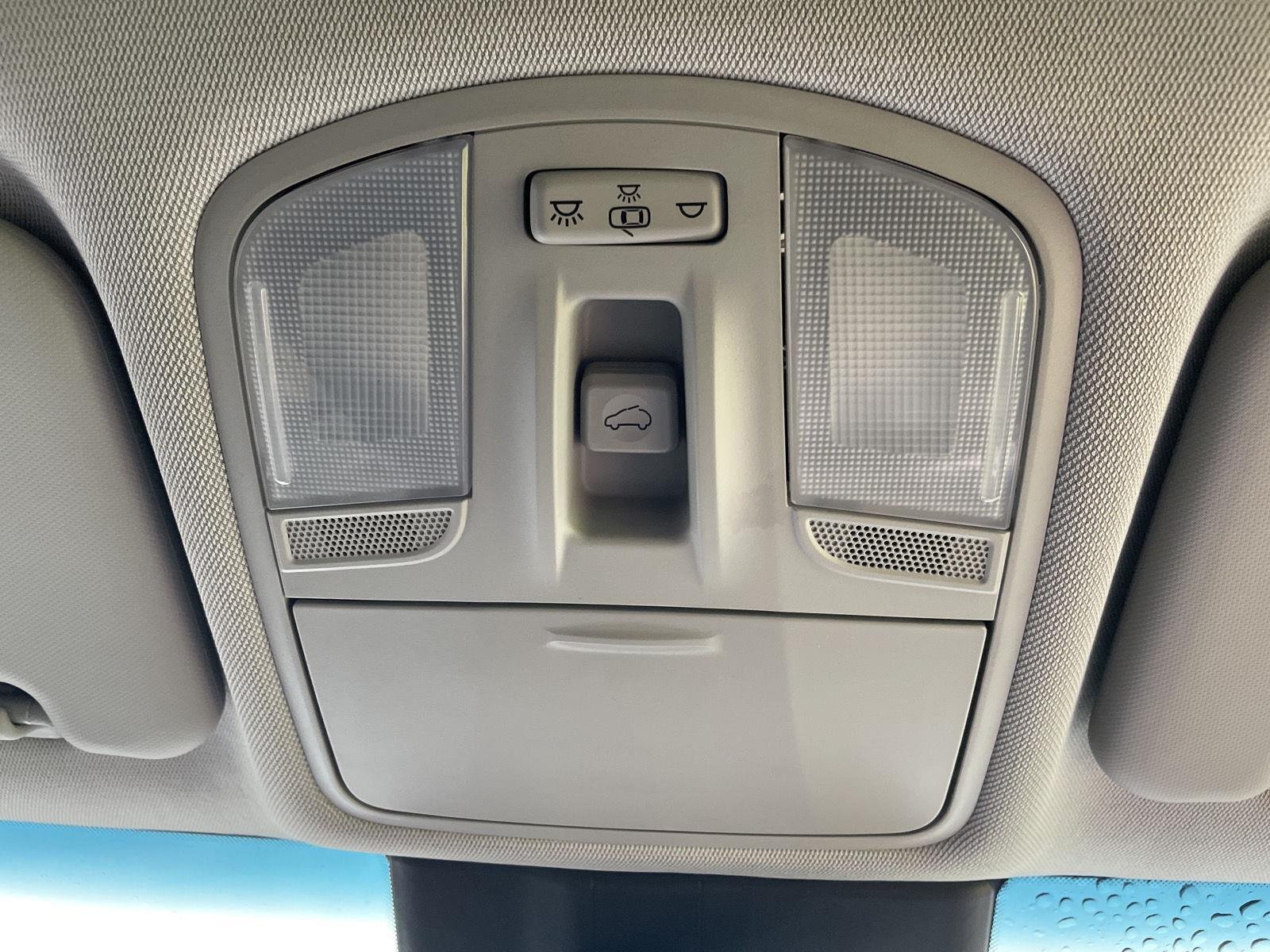 Used 2020 Sonic Silver Hyundai SEL Plus image 7
