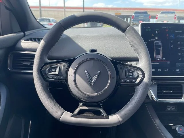 2025 VinFast VF 8 Plus - Photo 8