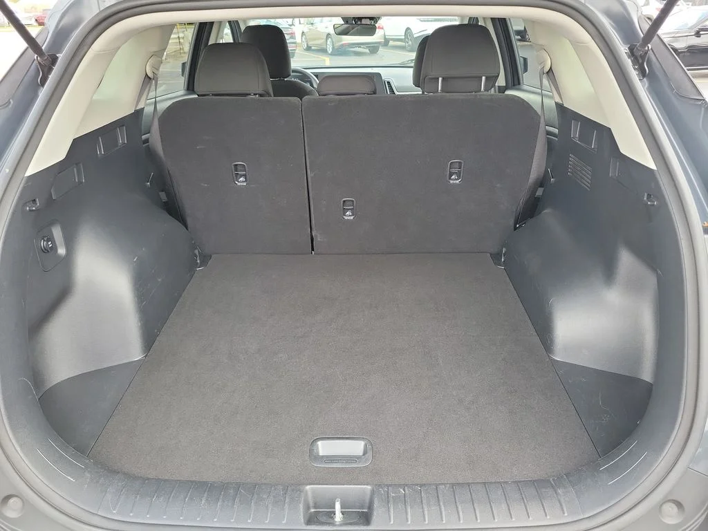 2025 Kia Sportage LX - Photo 10