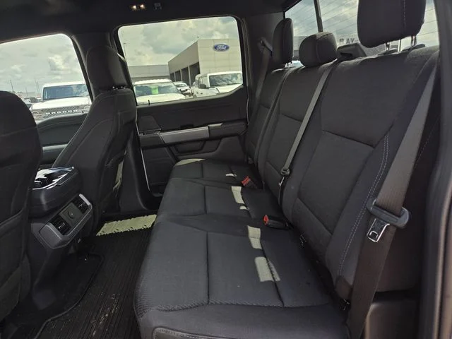 New 2026 Oxford White Ford XLT image 44