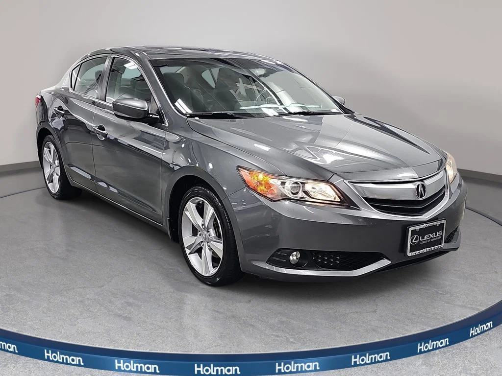 Used 2013  Acura 2.0L image 4