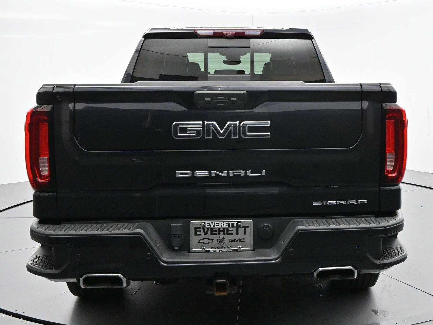 Used 2023 TITANIUM RUSH METALLIC GMC Denali Ultimate image 6