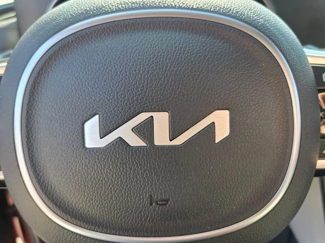 Used 2024 Red Kia LX image 32