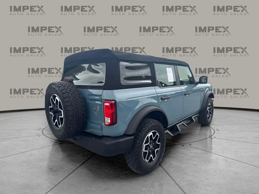 Used 2022 Blue Ford Base image 3