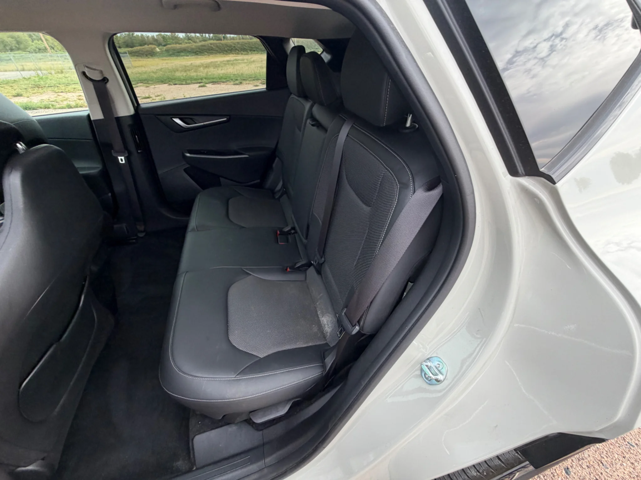 Used 2024 Glacier Kia Light Long Range image 10