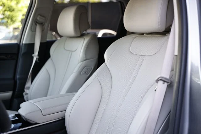 Used 2025 Savile Silver Genesis 2.5T image 21