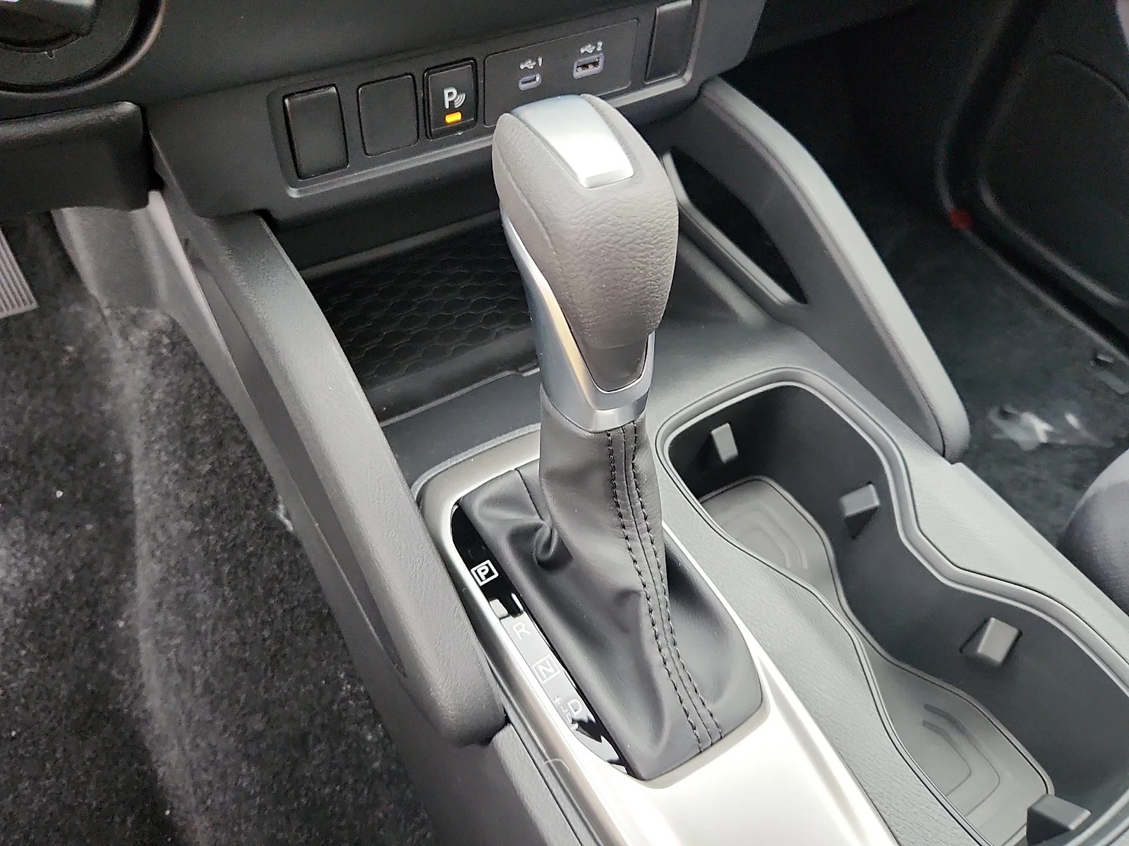 New 2026 Glacier White Nissan Crew Cab S image 10