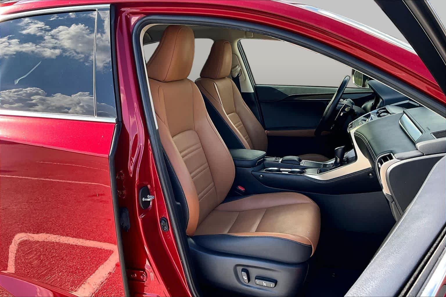 Used 2021 Matador Red Mica Lexus  image 9
