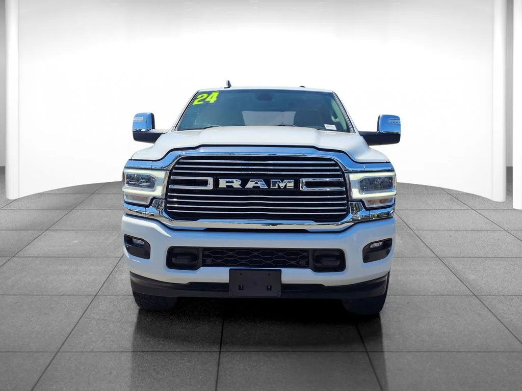 Used 2024 White Ram Laramie image 1