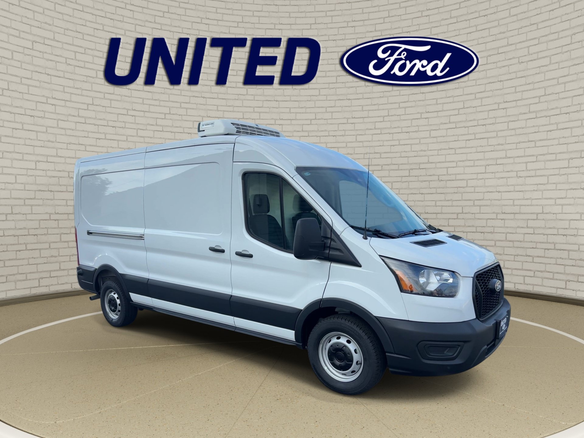 New 2026 Oxford White Ford Cargo Van image 2