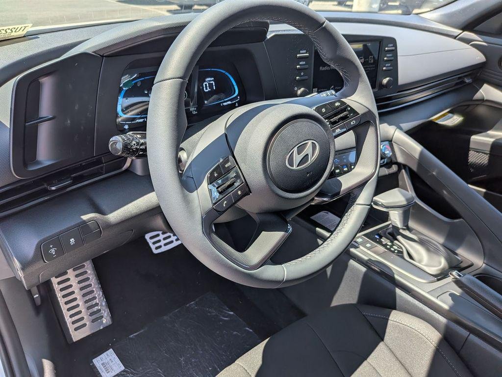 New 2026 White Hyundai SEL Sport image 14