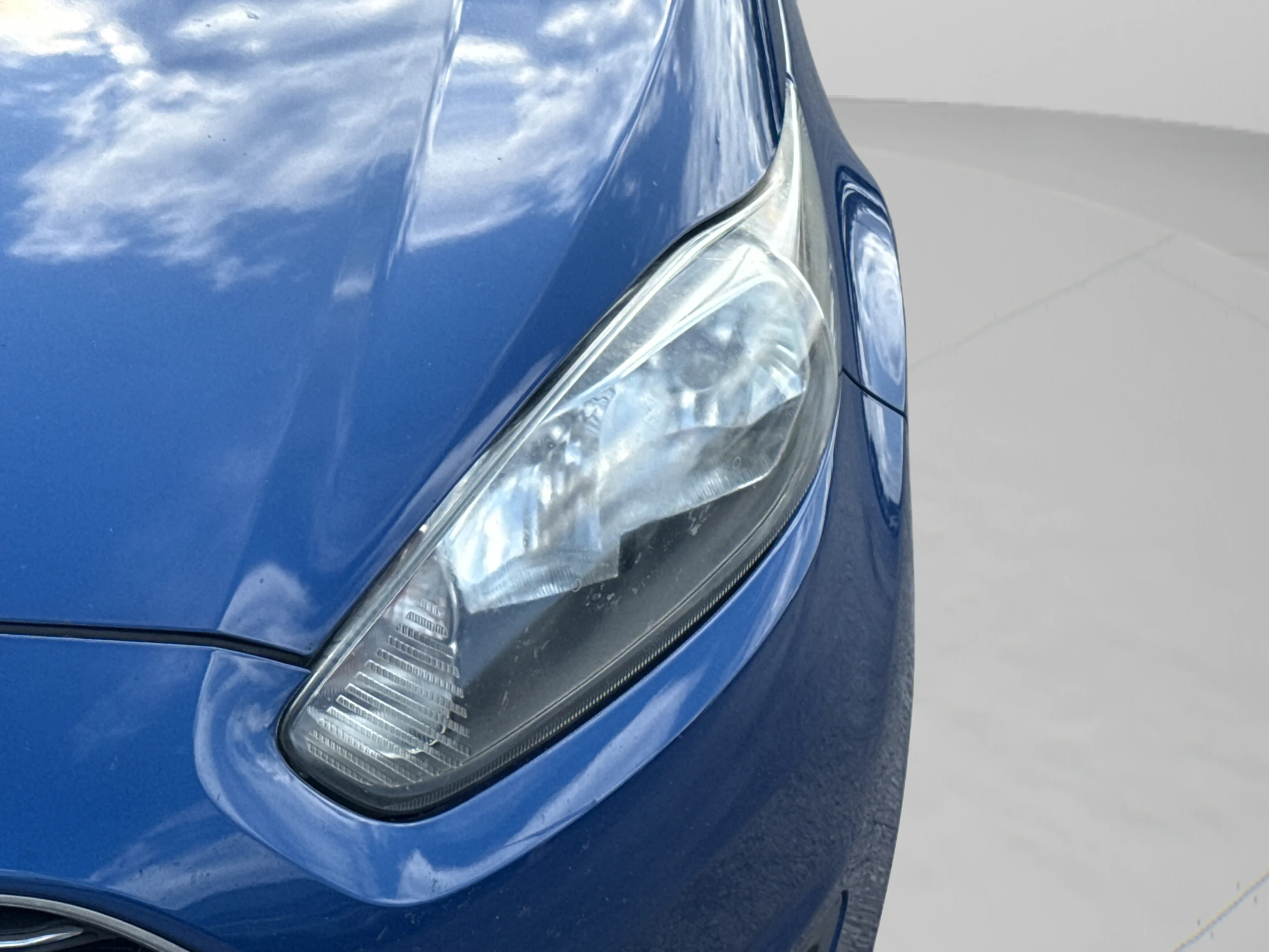 Used 2018 Lightning Blue Metallic Ford SE image 42