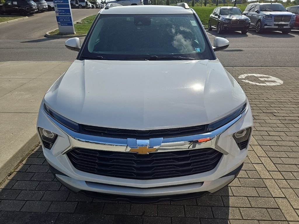 Used 2026 Summit White Chevrolet LT image 2