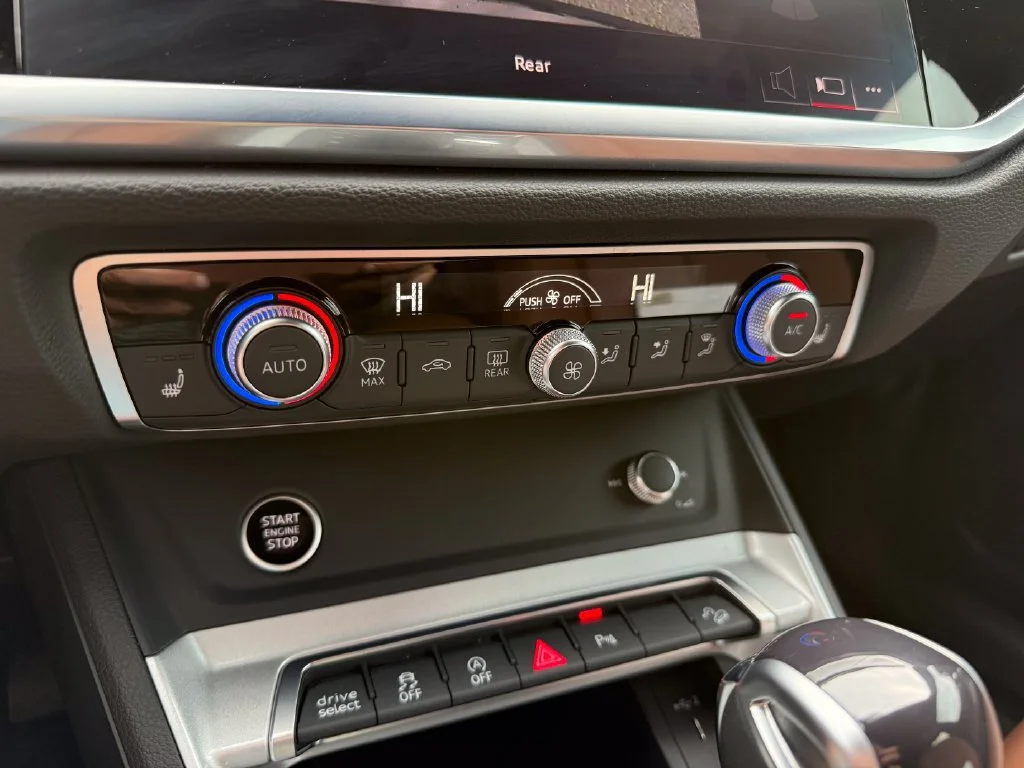 Used 2023 Black Metallic Audi S line Premium image 29