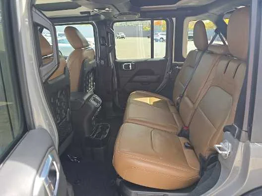 Used 2022 Sting-Gray Clearcoat Jeep Unlimited Rubicon image 9
