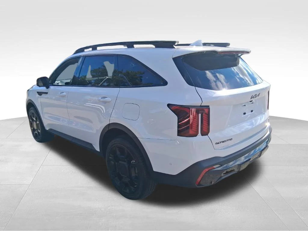 Used 2026 White Kia X-Line SX Prestige image 7