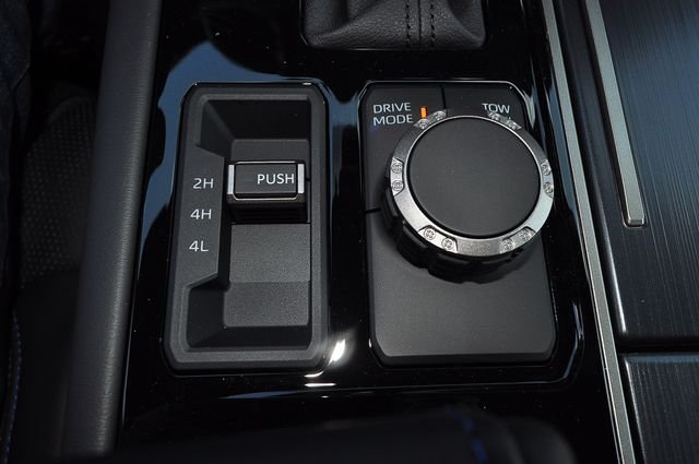 New 2026 Midnight Black Metallic Toyota Platinum image 16