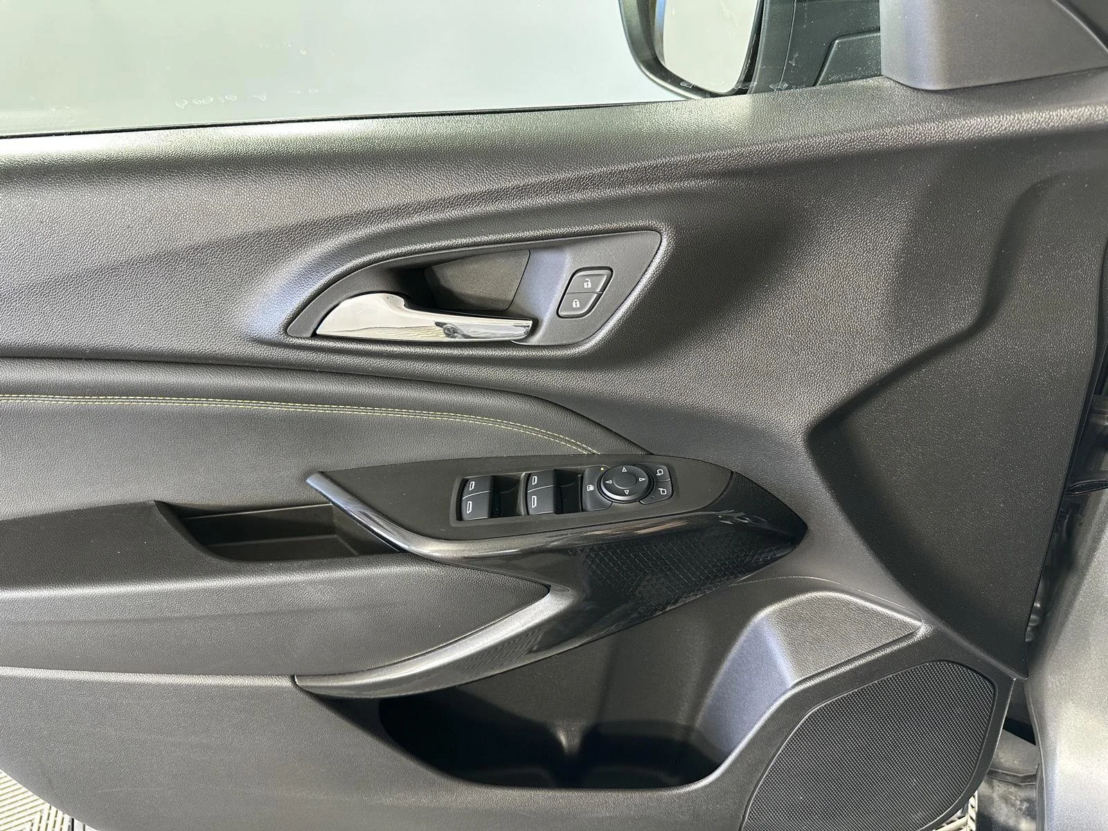 Used 2024 Sterling Gray Metallic Chevrolet ACTIV image 10