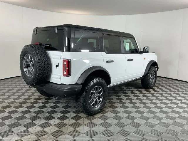 New 2025 Oxford White Ford Badlands image 5