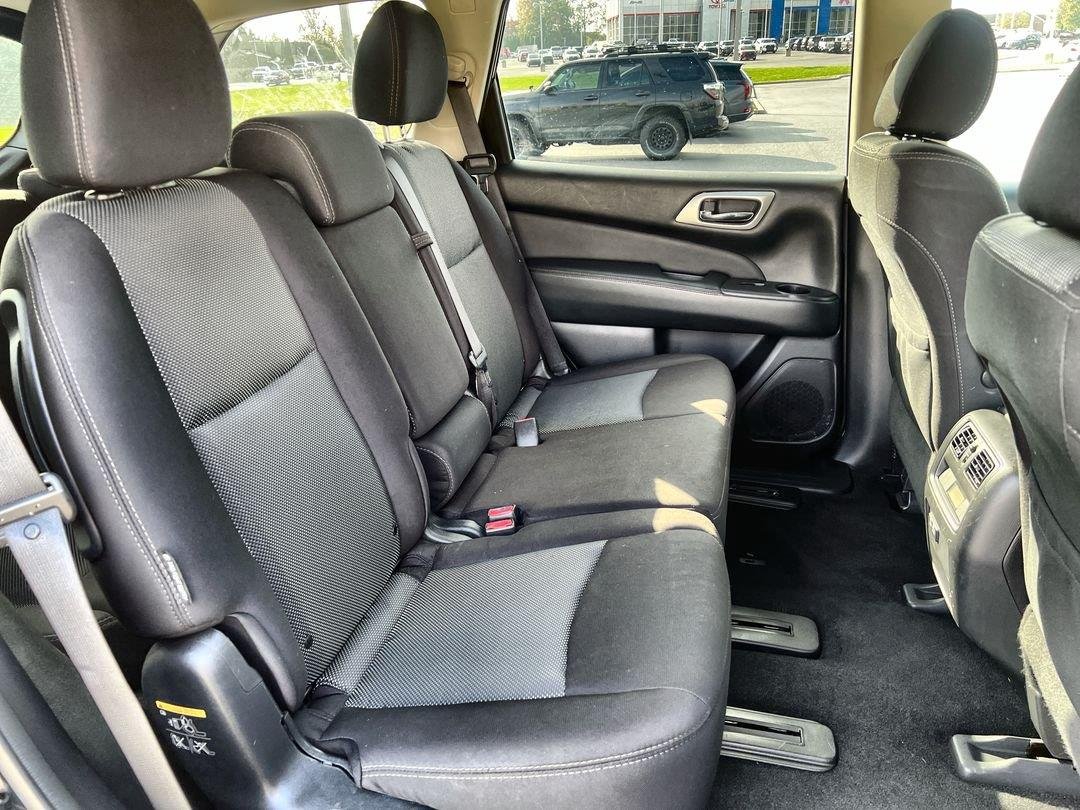 Used 2020 Magnetic Black Pearl Nissan S image 22