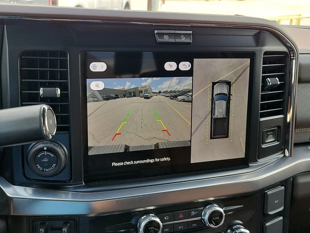 New 2026 Star White Metallic Tri-Coat Ford F-250® King Ranch® image 16