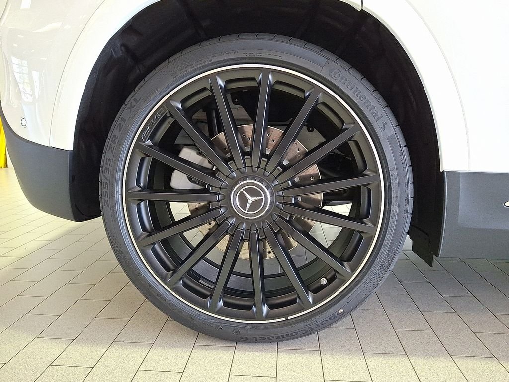 New 2026 Polar White Mercedes-Benz GLA 35 AMG® image 5